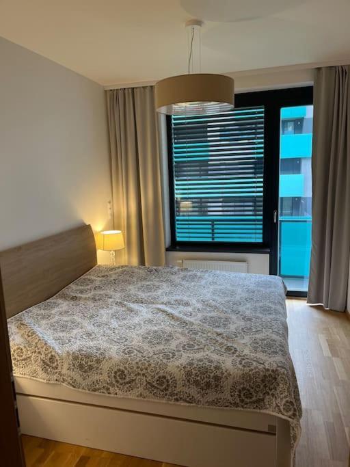 Apartman Holesovice,Balkon,Garaz Praga Zewnętrze zdjęcie