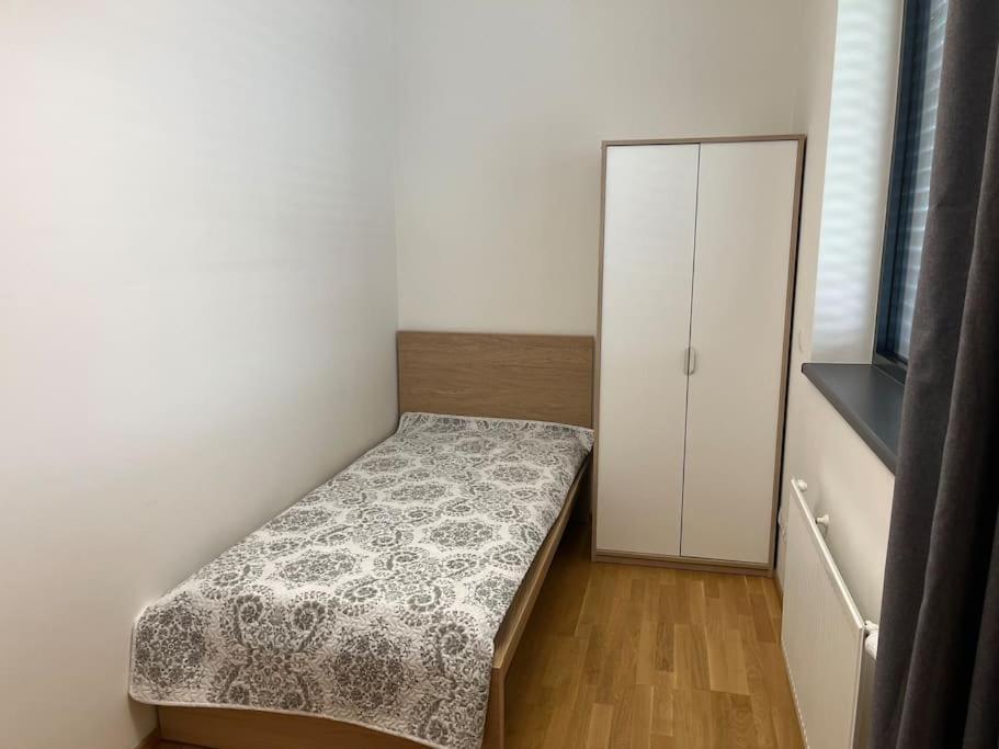 Apartman Holesovice,Balkon,Garaz Praga Zewnętrze zdjęcie