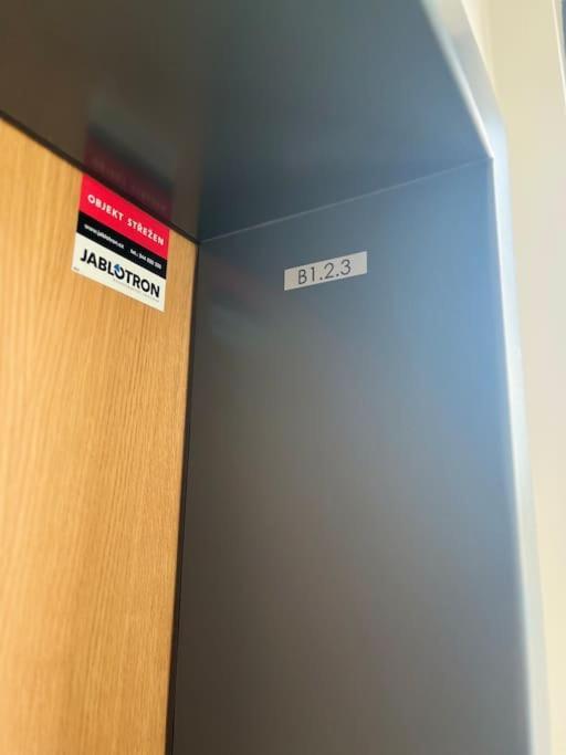 Apartman Holesovice,Balkon,Garaz Praga Zewnętrze zdjęcie
